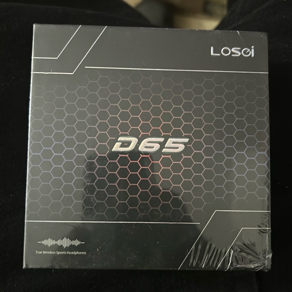 Losoi D65 wireless sports headphones withh 30h of playtime, waterproof dual mic